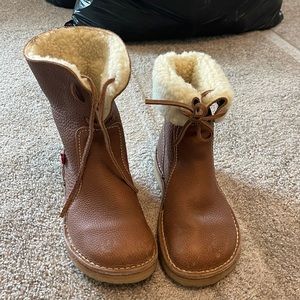 Duck Feet Arhaus boots